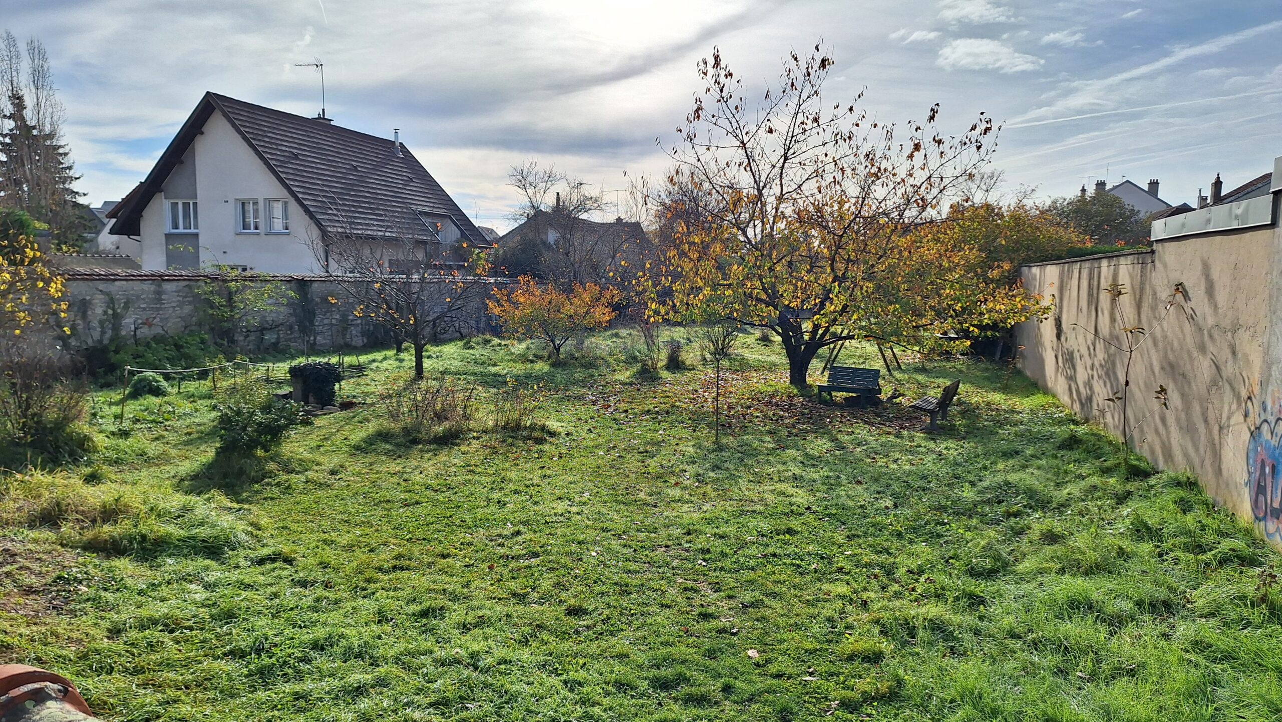 Dijon : le futur jardin collectif du 15, rue de Larrey entre dans sa phase concrète