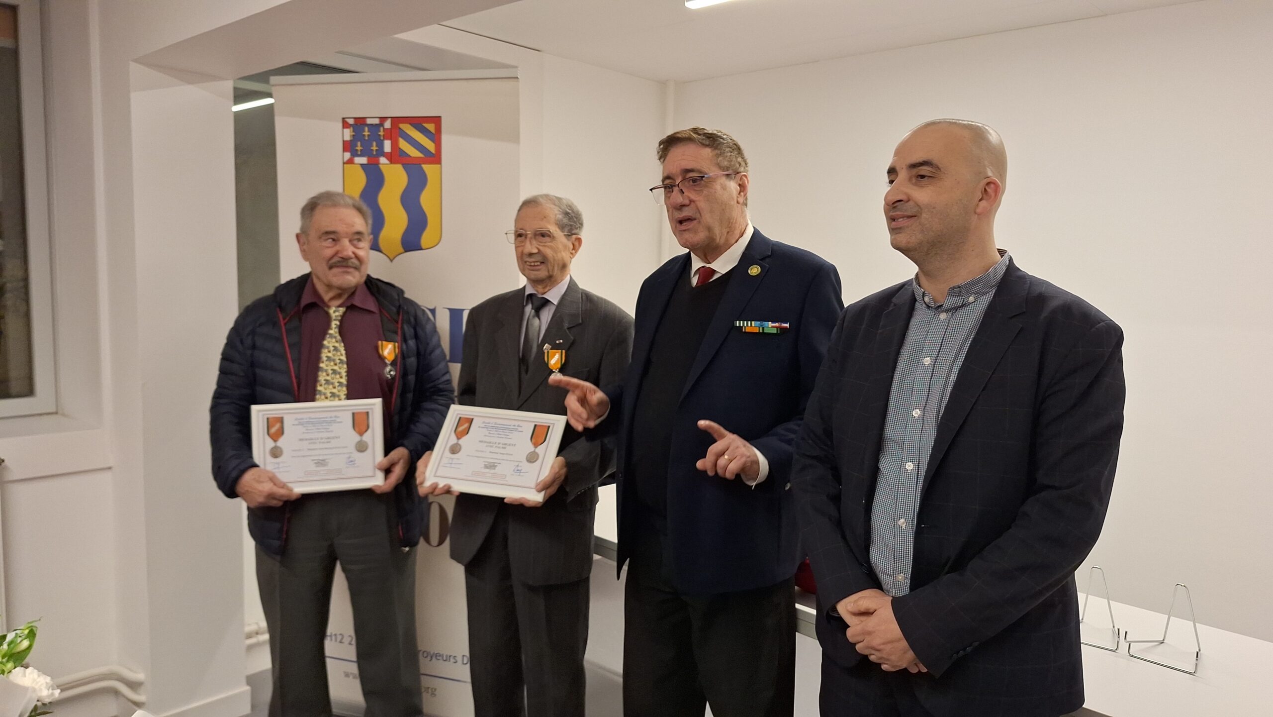 Deux bénévoles dijonnais honorés pour une vie au service des autres