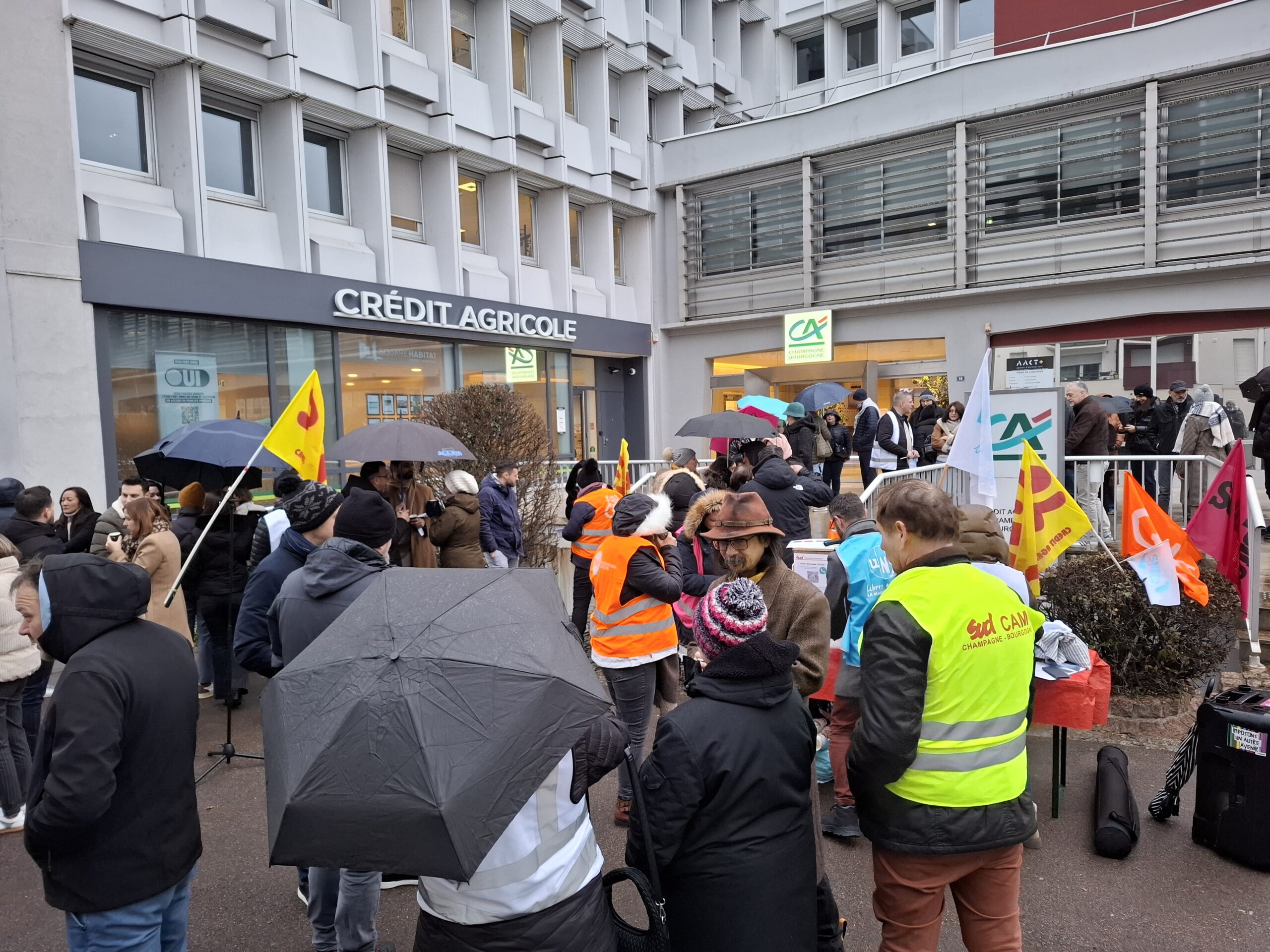 Débrayage des salariés du Crédit Agricole Champagne-Bourgogne : la colère monte après l’échec des négociations salariales