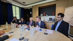 À Dijon, Jean-Pierre Raffarin décrypte une France « sans majorité » et une Europe affaiblie