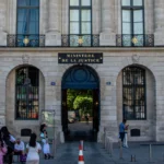 Justice des mineurs : le ministère de la Justice recrute une soixantaine d’infirmiers pour renforcer l’accompagnement des jeunes suivis par la PJJ