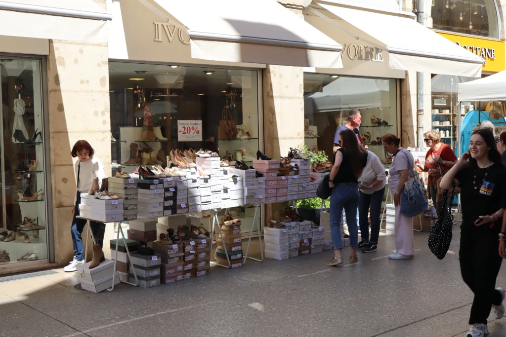 En images : une foule au rendez-vous pour la Braderie de Printemps à Dijon
