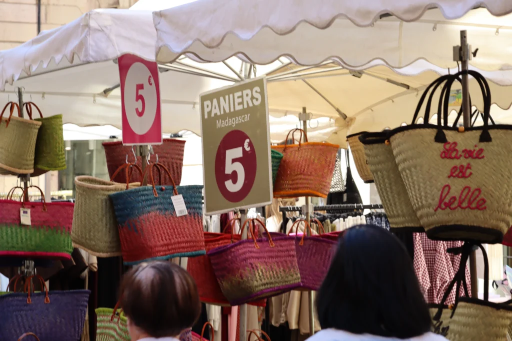 En images : une foule au rendez-vous pour la Braderie de Printemps à Dijon