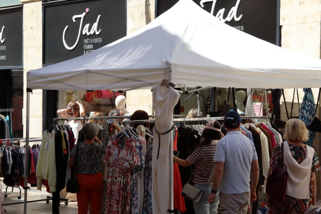 En images : une foule au rendez-vous pour la Braderie de Printemps à Dijon