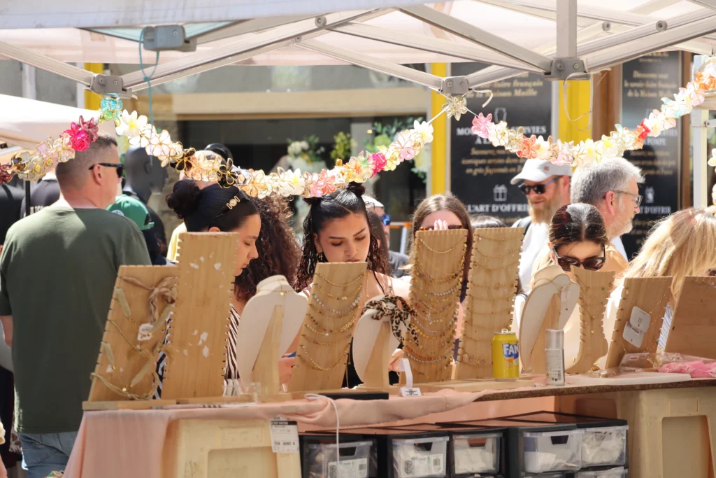 En images : une foule au rendez-vous pour la Braderie de Printemps à Dijon