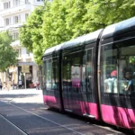 Bus, tram et vélos gratuits : DiviaMobilités renforce ses offres estivales pour les moins de 26 ans