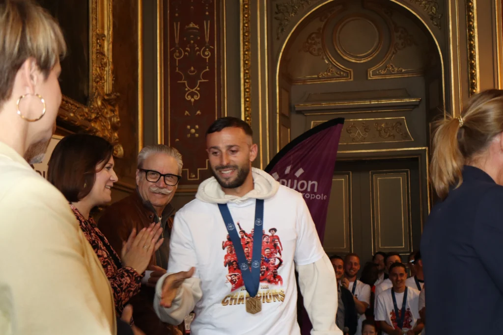 En images : le DFCO prolonge la fête dans le centre-ville de Dijon