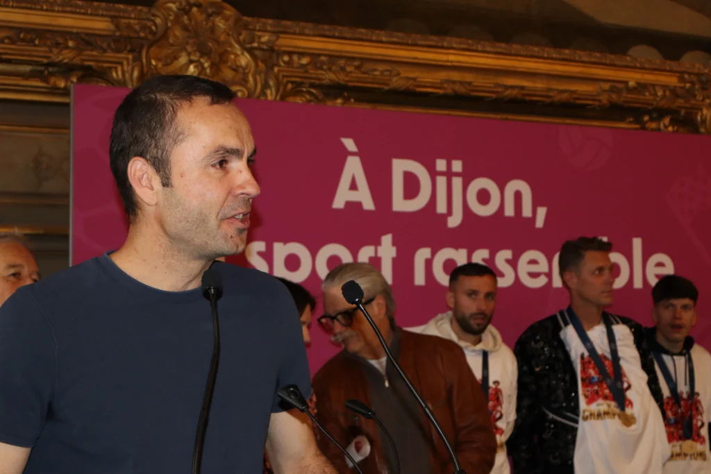 En images : le DFCO prolonge la fête dans le centre-ville de Dijon