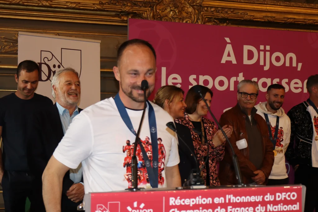 En images : le DFCO prolonge la fête dans le centre-ville de Dijon