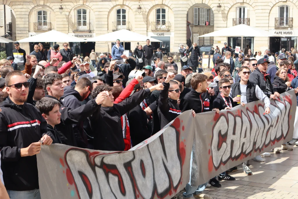En images : le DFCO prolonge la fête dans le centre-ville de Dijon