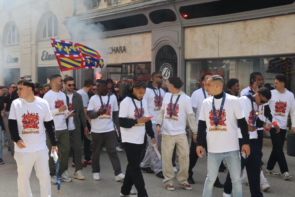 En images : le DFCO prolonge la fête dans le centre-ville de Dijon