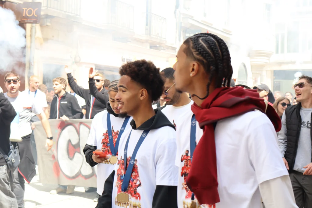 En images : le DFCO prolonge la fête dans le centre-ville de Dijon