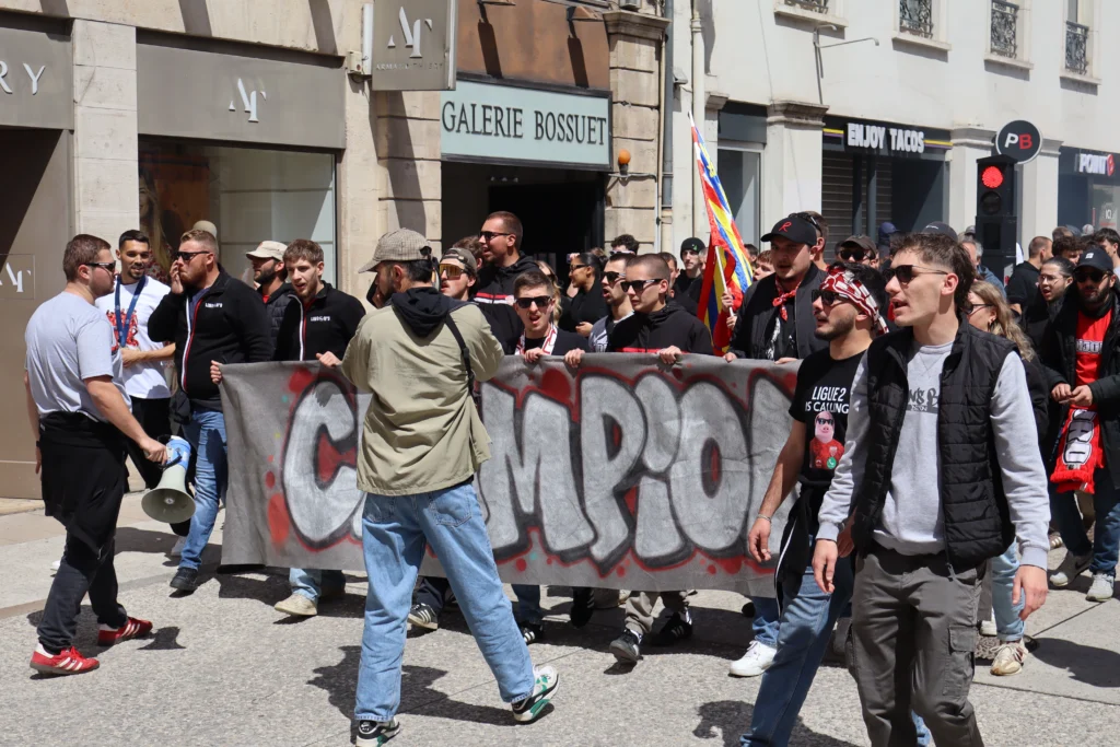 En images : le DFCO prolonge la fête dans le centre-ville de Dijon