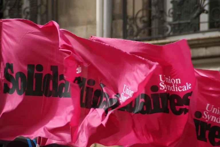 Face aux canicules, Solidaires réclame un plan massif pour renforcer les services publics
