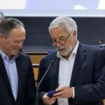 François Rebsamen - Jean Dubuet honoré par François Rebsamen : un hommage à 35 ans d’engagement au service de Flavignerot et de Dijon Métropole