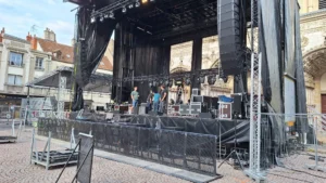 Dijon : le montage des scènes du concert de rentrée « Lalalib » débute le 2 septembre