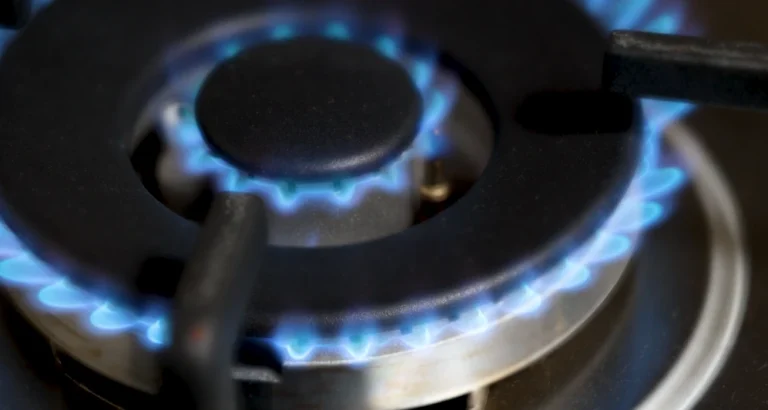 Gaz : les prix vont bondir de 5,6 % en septembre, six millions de foyers concernés