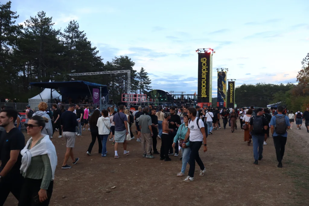 En images – Golden Coast : retour sur l’ambiance de vendredi à Dijon