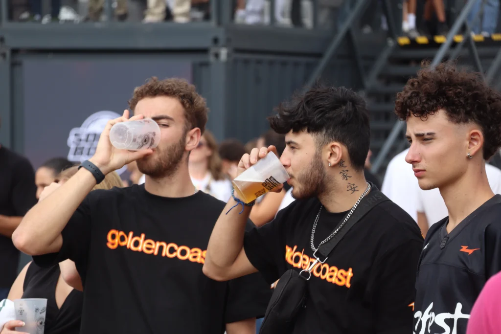 En images : immersion dans l’ambiance du Golden Coast ce samedi