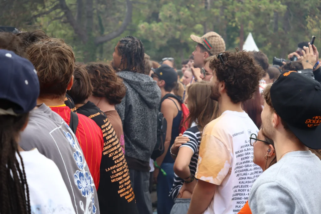 En images : immersion dans l’ambiance du Golden Coast ce samedi
