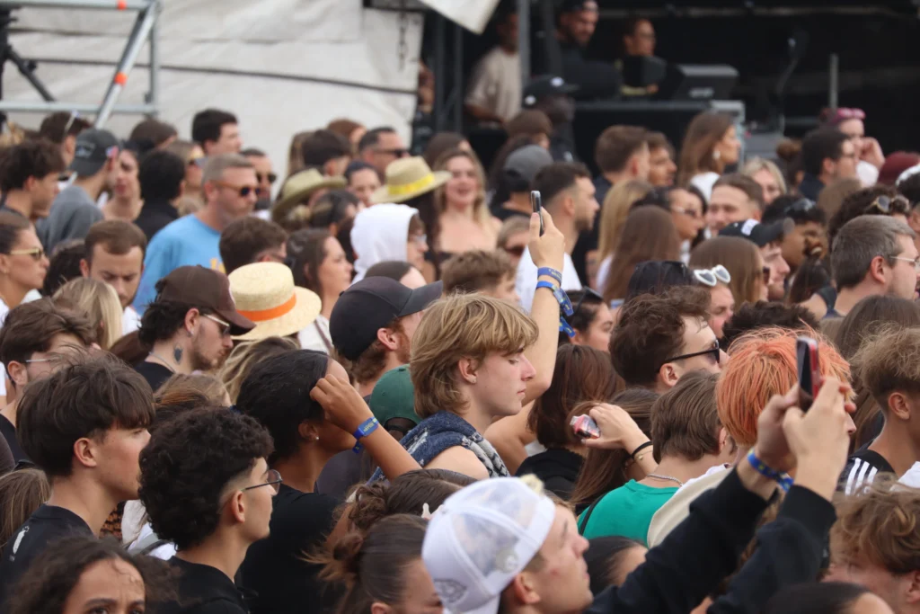 En images : immersion dans l’ambiance du Golden Coast ce samedi