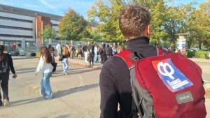 Blocage lycéen au Castel : présence politique, tensions et questions autour de LFI