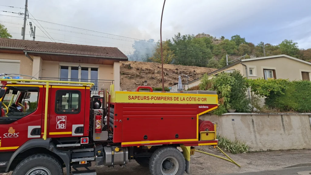 Côte-d’Or : deux départs de feux de forêt en cours à Plombières-lès-Dijon et Velars-sur-Ouche