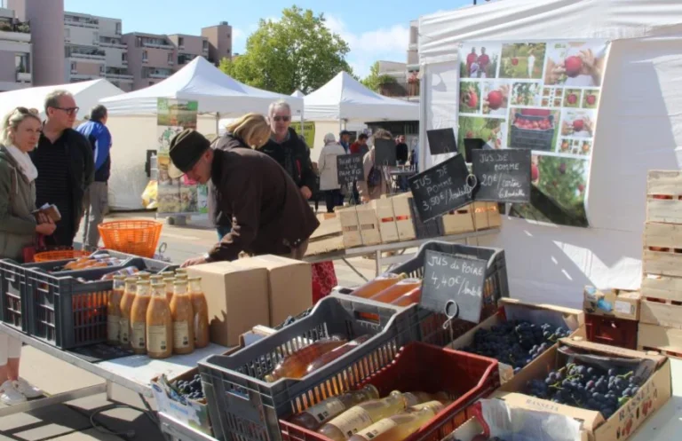 À Quetigny, le Grand Marché Bio élargit son horizon aux producteurs locaux