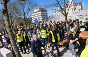 Gilets jaunes : à Dijon, le rendez-vous du 17 octobre se précise place de la République