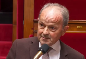 Hubert Brigand se voit déjà à la Ruralité : 4 640 km², 342 communes… et une lettre de motivation à Matignon