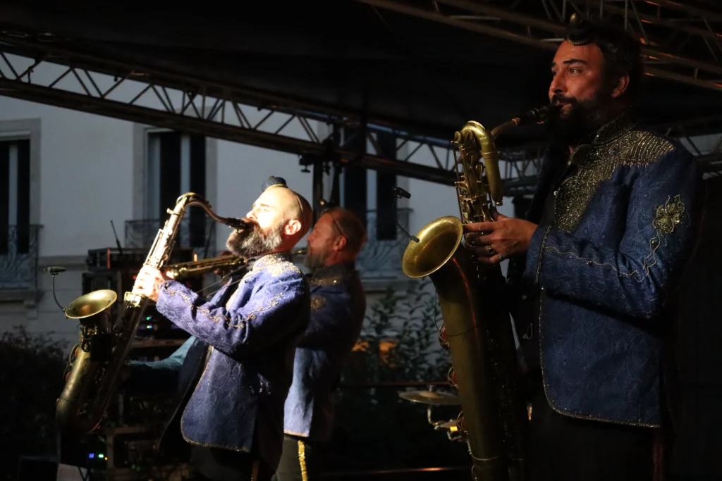 Une soirée festive pour lancer « Arts et Scènes »
