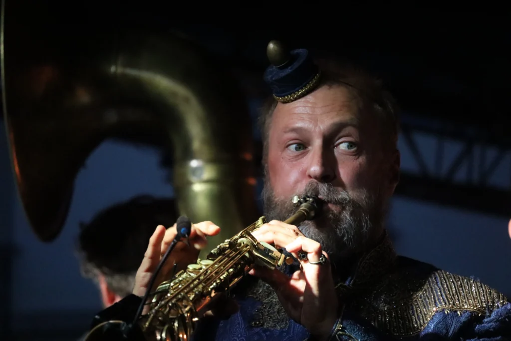 Une soirée festive pour lancer « Arts et Scènes »