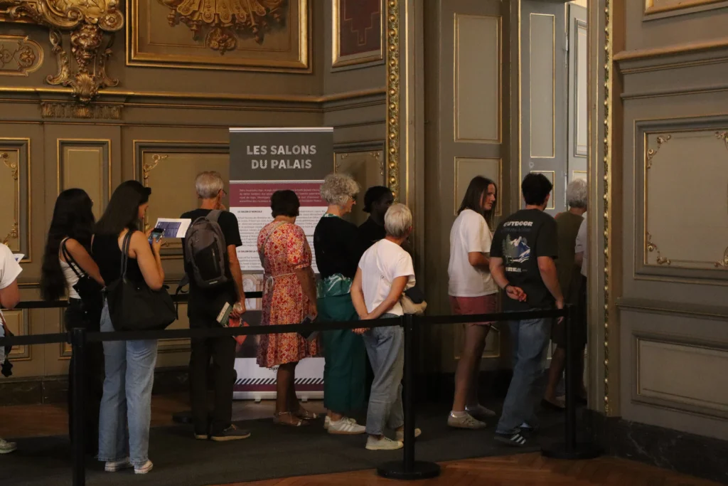 En images : une foule nombreuse à la mairie de Dijon pour les Journées du patrimoine
