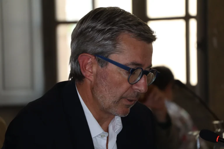 Conseil municipal de Dijon : l’arrivée de Julien Hubert provoque une vive passe d’armes entre Emmanuel Bichot et Nathalie Koenders