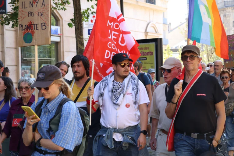 À Dijon, les Jeunes communistes de Côte-d’Or appellent à manifester pour la défense des services publics