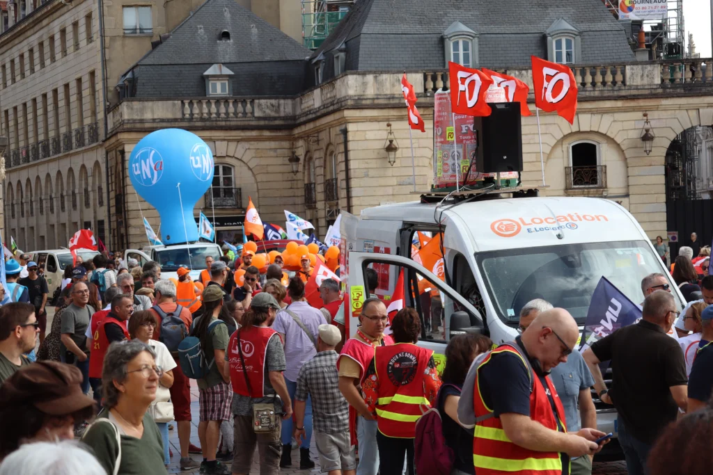 EN IMAGES. Grève et manifestation dans la fonction publique : le cortège dans les rues de Dijon