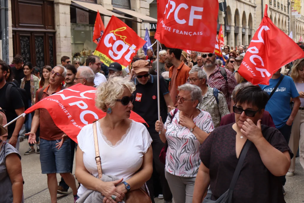 EN IMAGES. Grève et manifestation dans la fonction publique : le cortège dans les rues de Dijon