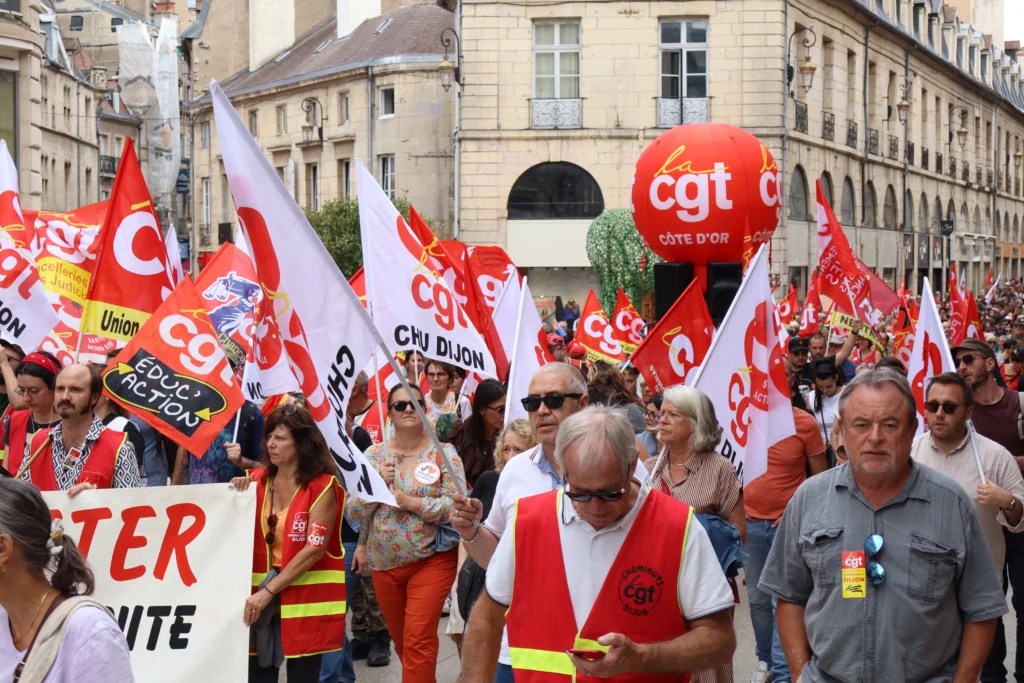 EN IMAGES. Grève et manifestation dans la fonction publique : le cortège dans les rues de Dijon