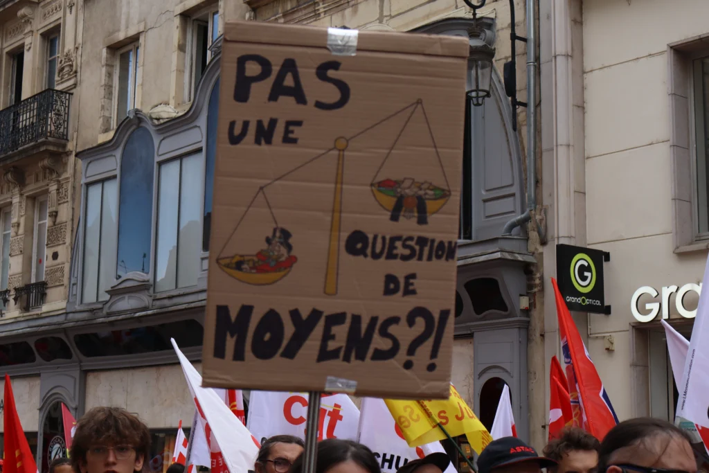 EN IMAGES. Grève et manifestation dans la fonction publique : le cortège dans les rues de Dijon