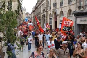 EN IMAGES. Grève et manifestation dans la fonction publique : le cortège dans les rues de Dijon