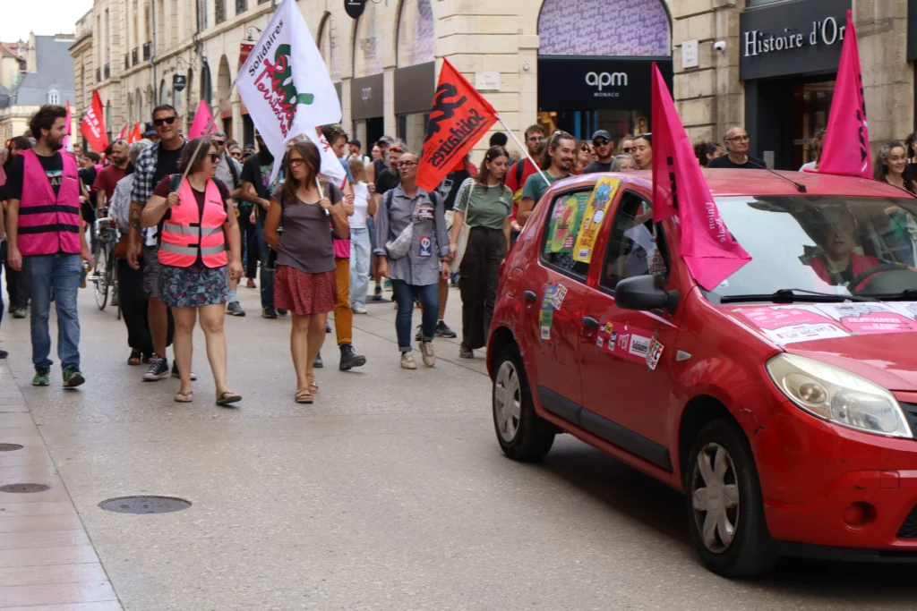 EN IMAGES. Grève et manifestation dans la fonction publique : le cortège dans les rues de Dijon