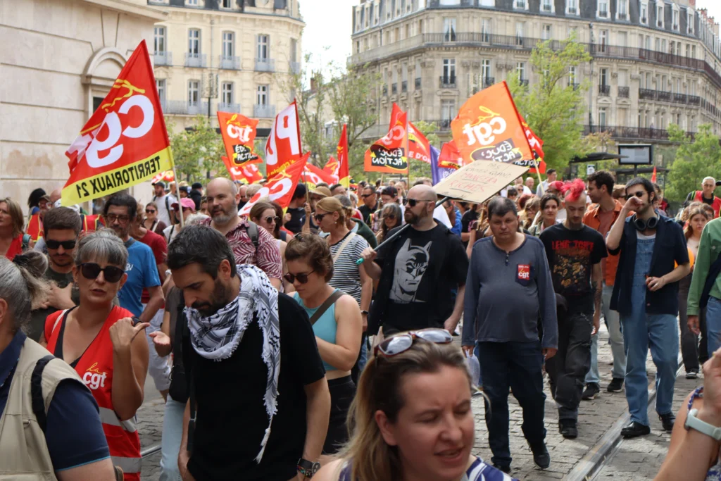 EN IMAGES. Grève et manifestation dans la fonction publique : le cortège dans les rues de Dijon