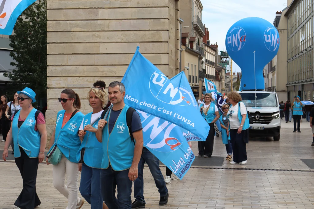 EN IMAGES. Grève et manifestation dans la fonction publique : le cortège dans les rues de Dijon