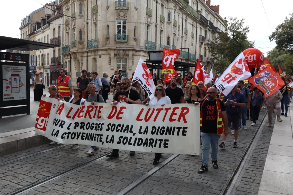 EN IMAGES. Grève et manifestation dans la fonction publique : le cortège dans les rues de Dijon