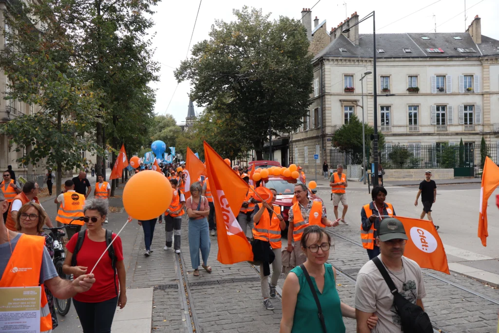 EN IMAGES. Grève et manifestation dans la fonction publique : le cortège dans les rues de Dijon