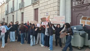 Mobilisations lycéennes à Dijon : Catherine Hervieu appelle à « écouter » la jeunesse et condamne les violences
