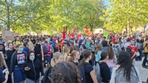 Mobilisation lycéenne à Dijon : 2 200 manifestants selon la préfecture, jusqu’à 5 000 selon les syndicats