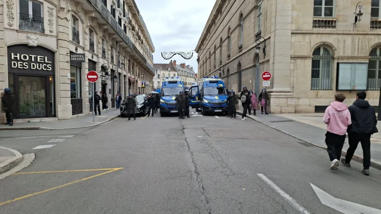 Manifestations : les Écologistes de Côte-d’Or dénoncent la gestion du maintien de l’ordre et condamnent les violences
