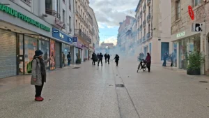 Dijon – Retour en images sur les affrontements entre certains manifestants et les forces de l’ordre