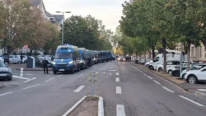 Violences devant plusieurs lycées : la préfecture de la Côte-d’Or appelle au calme et alerte sur de graves incidents